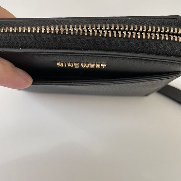 Nine West Astoria Zip Up Card Holder Case Black Leather Wallet Small Minimalist - Picture 5 of 7
